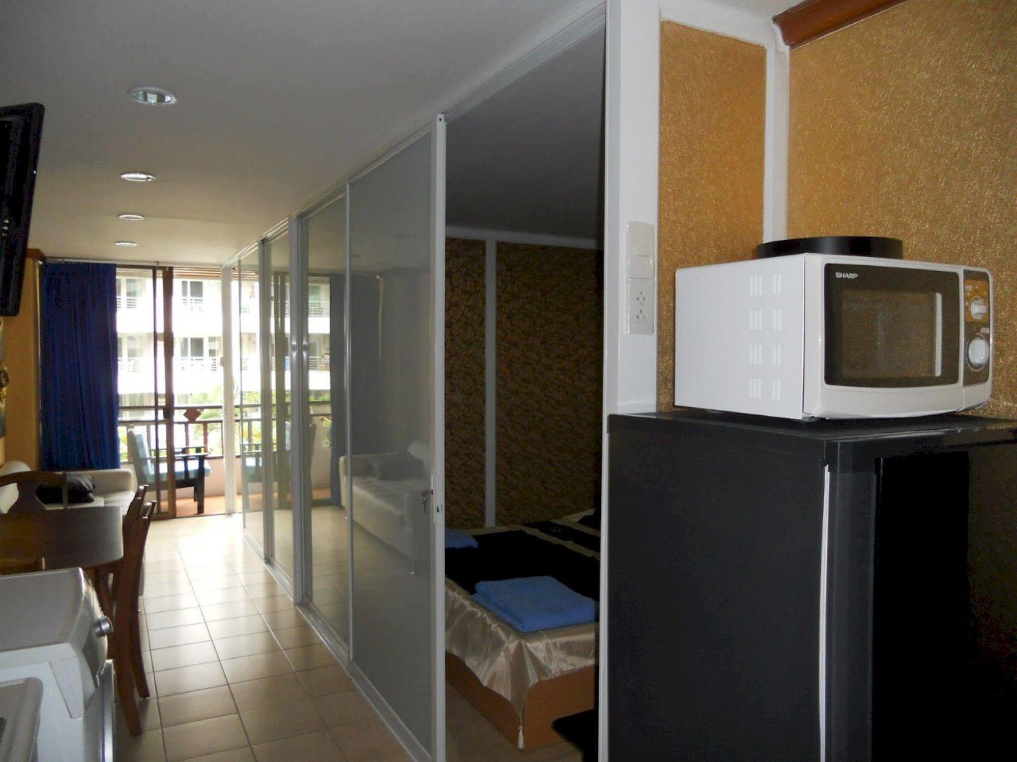 Jomtien Good Luck Apartment Exterior photo